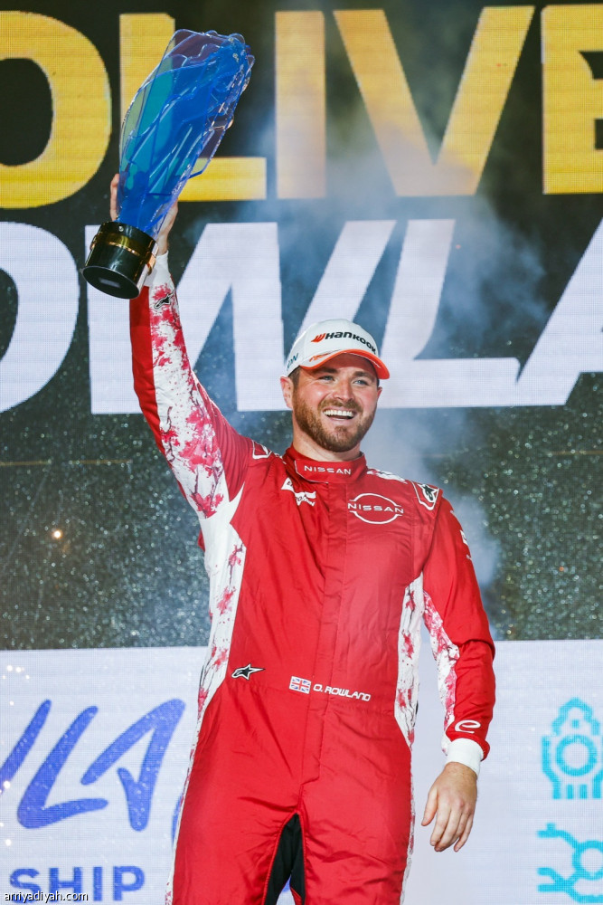بدعم من الراعي السعودي «إلكترومين».. «نيسان فورمولا إي» يتوج موسمه الـ 11 بإنجاز كبير
