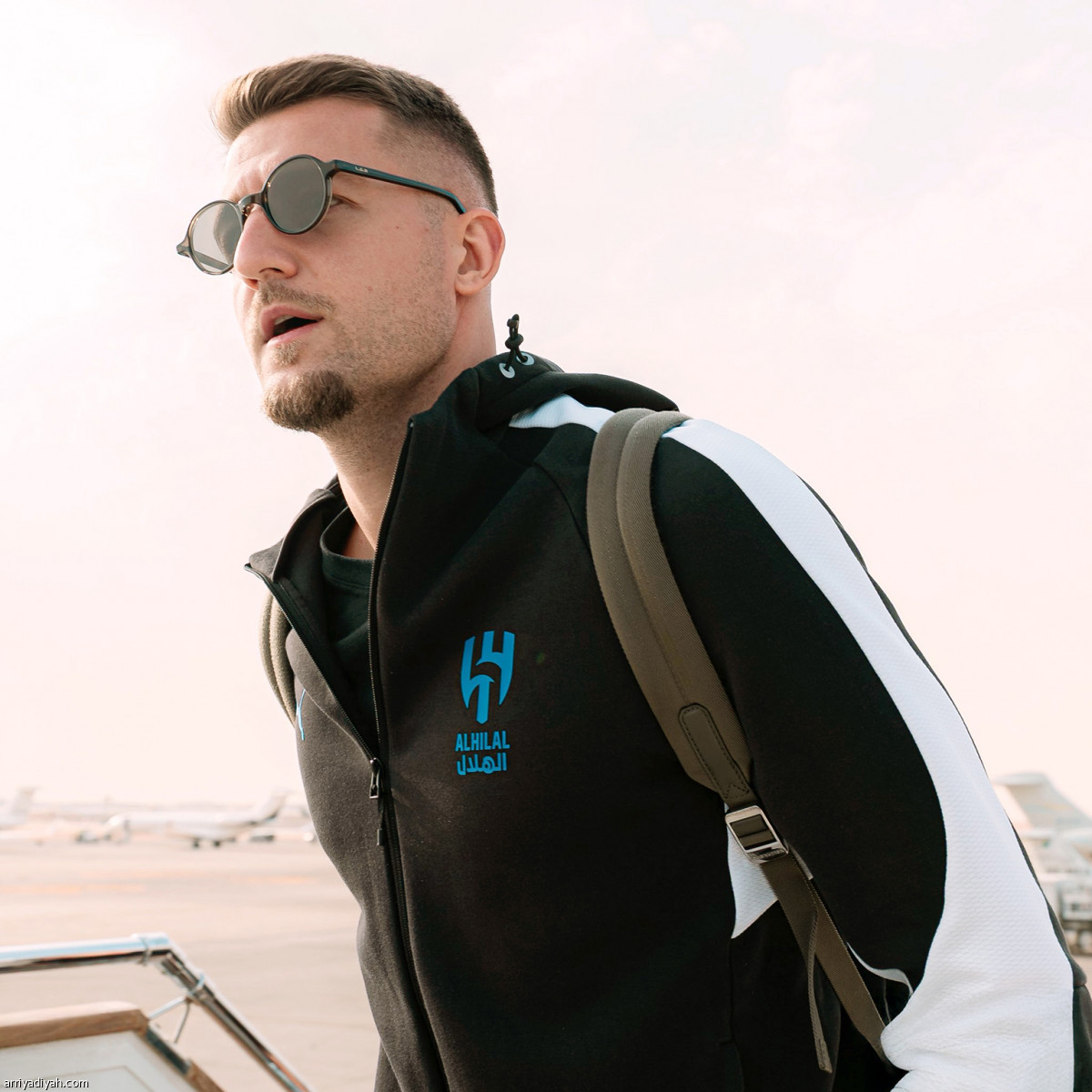 الهلال إلى طشقند