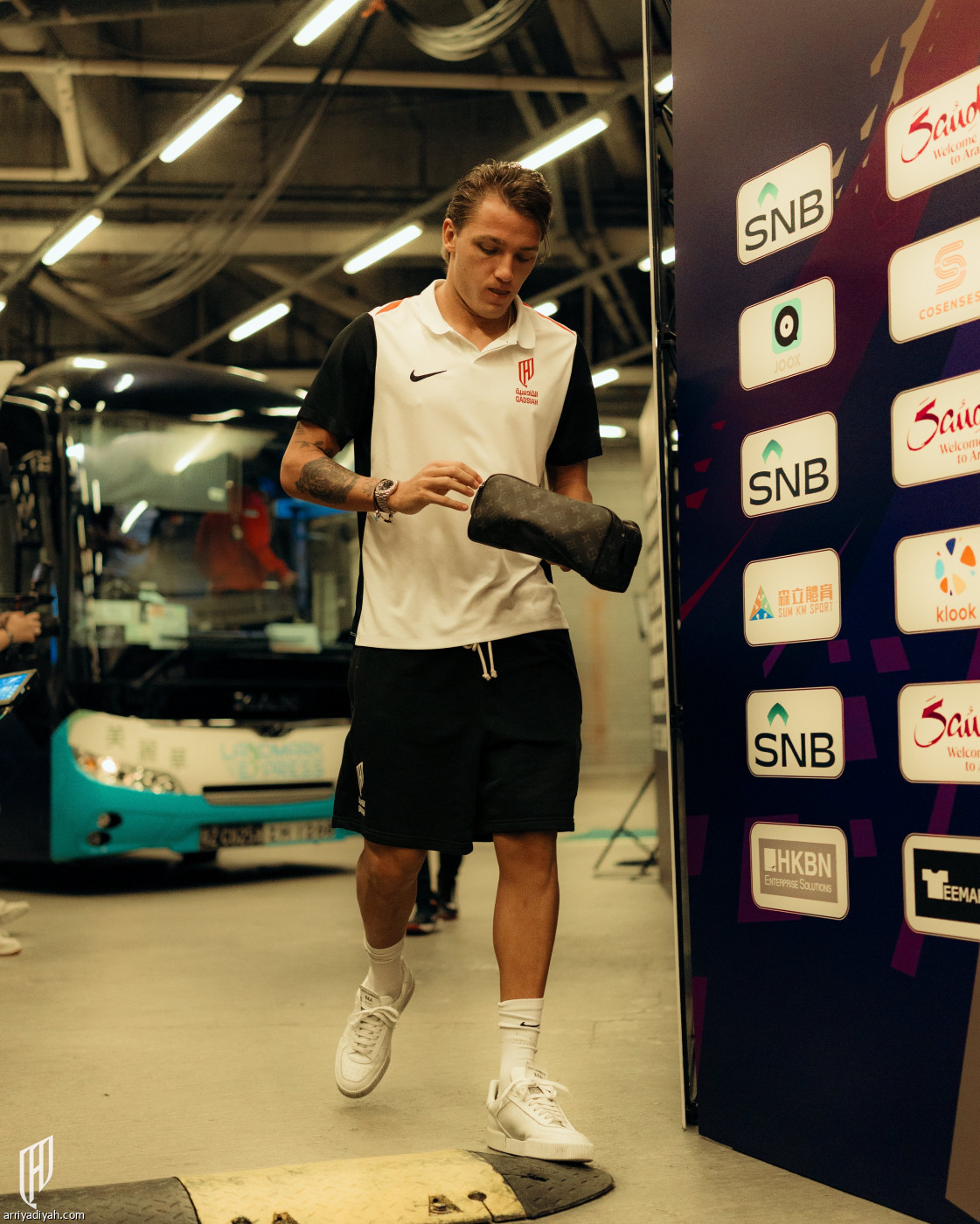 وصول قبل ساعتين