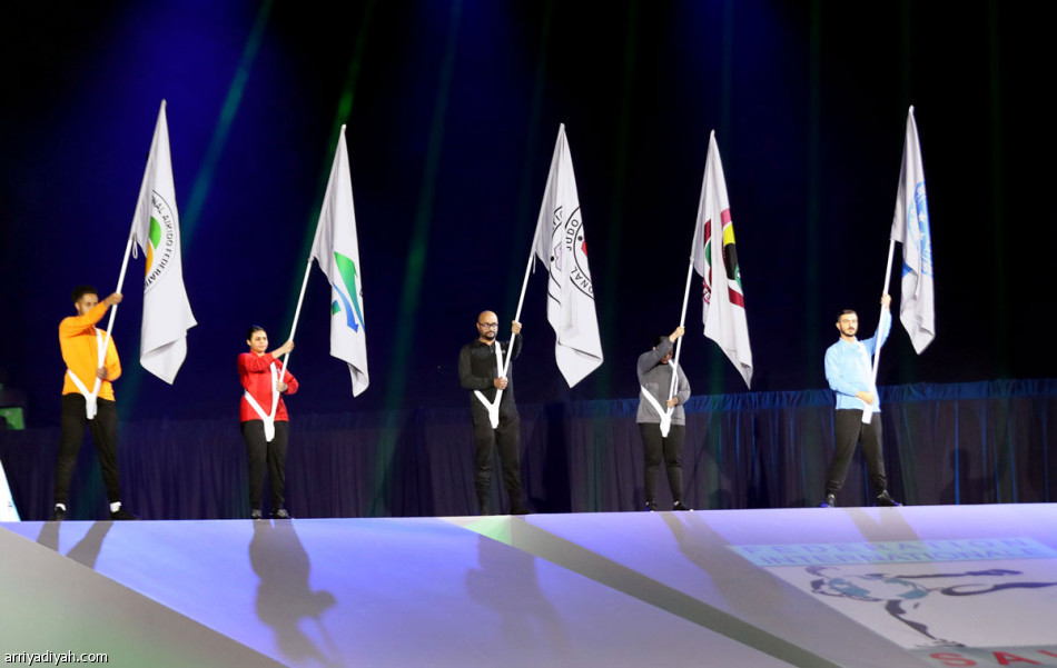 115 دولة 
تنقل النسخة الأكبر