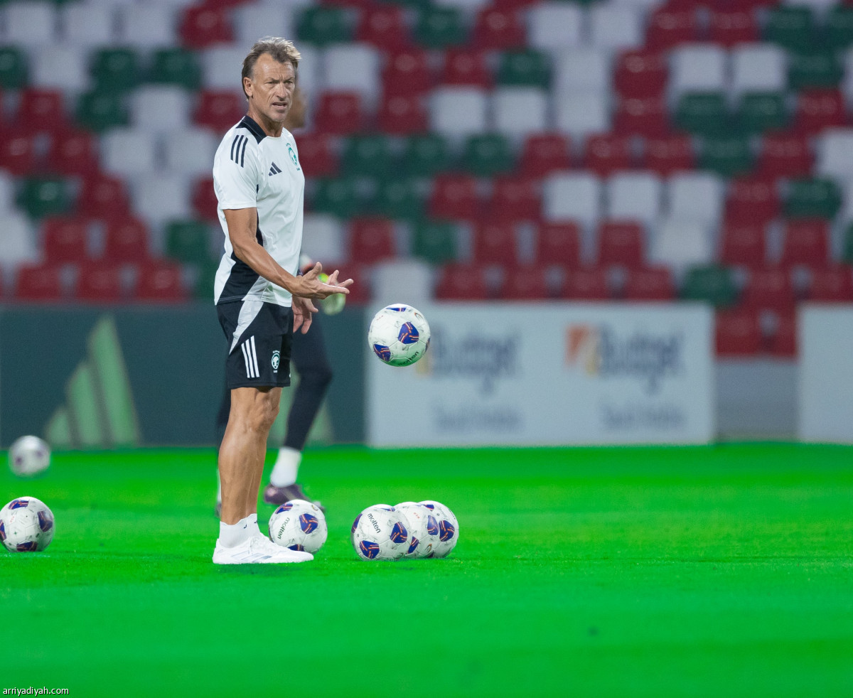 «الأخضر» يتأهب