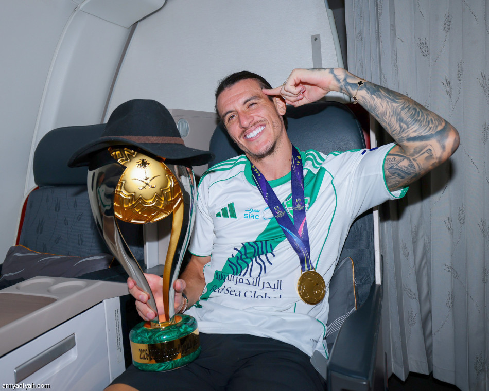 طائرة أبطال السوبر.. «بلوت» وتخليد ذكرى