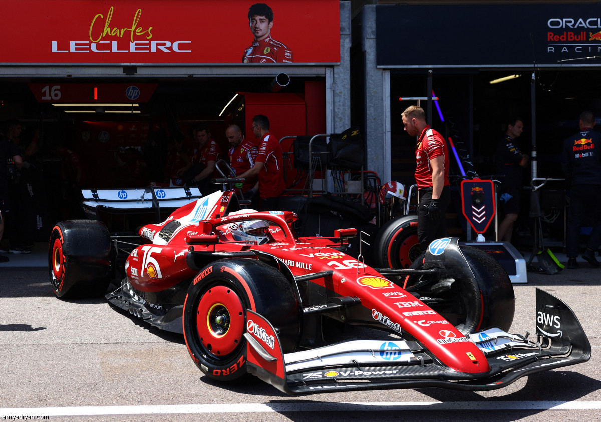 لوكلير يتصدر الثالثة