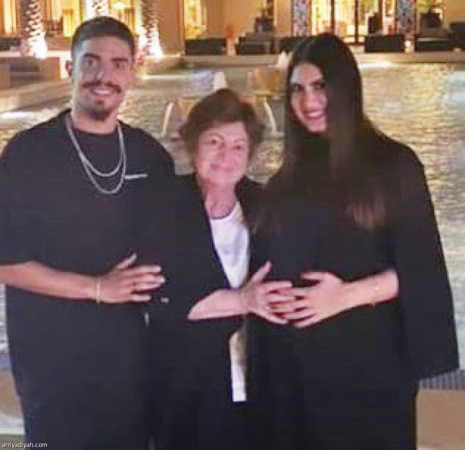 يوم المرأة
يسيطر على منصات اللاعبين