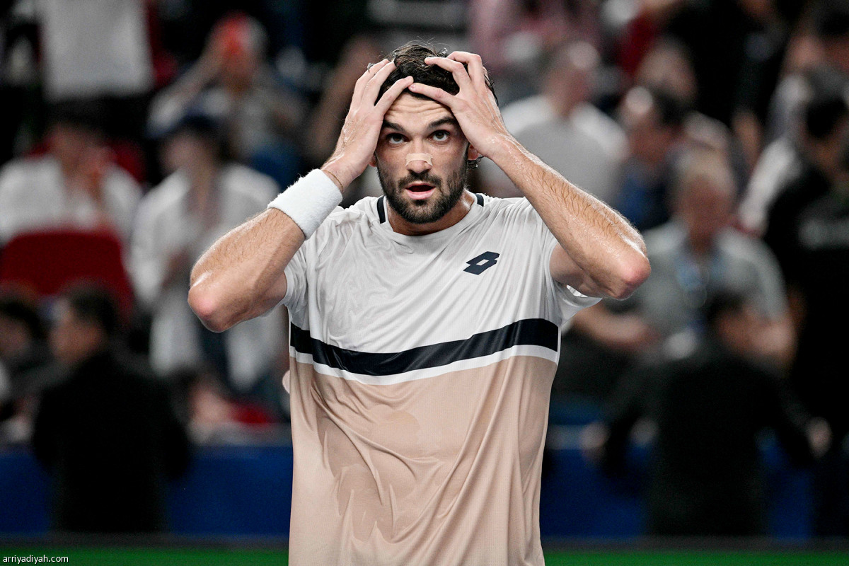 فاشرو إلى النهائي